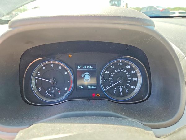 2018 HYUNDAI KONA SEL with Tech Pkg