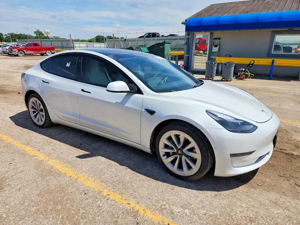 2021 TESLA MODEL 3