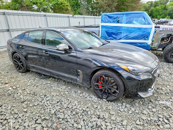 2021 KIA STINGER GT2