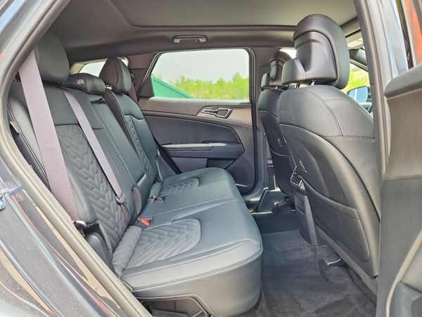 2026 KIA SPORTAGE HYBRID