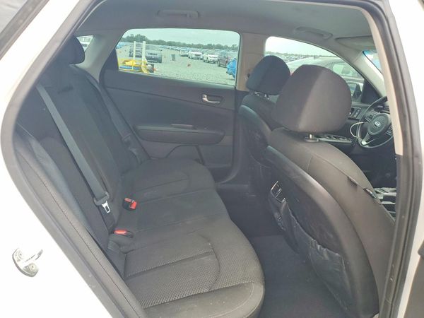 2016 KIA OPTIMA GL
