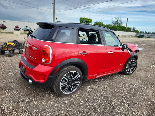 2014 MINI COOPER