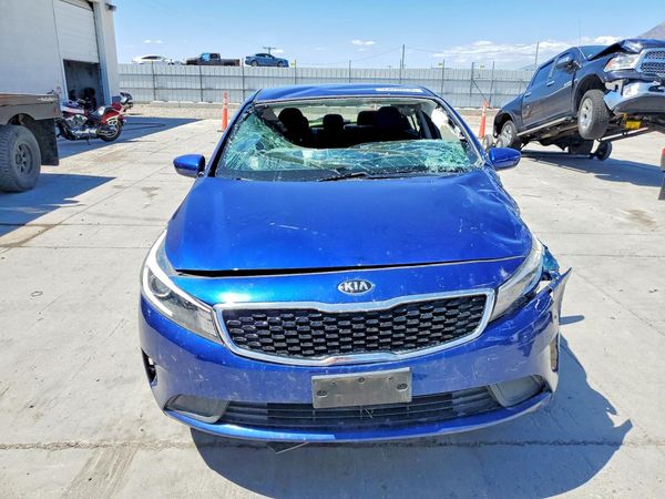 2018 KIA FORTE LX Base