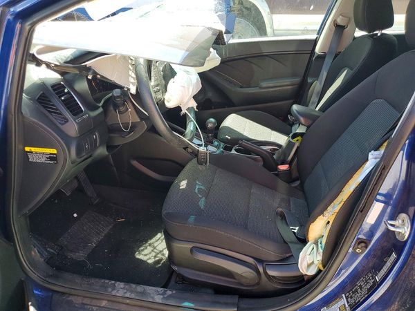 2018 KIA FORTE LX Base