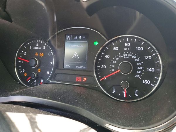 2018 KIA FORTE LX Base