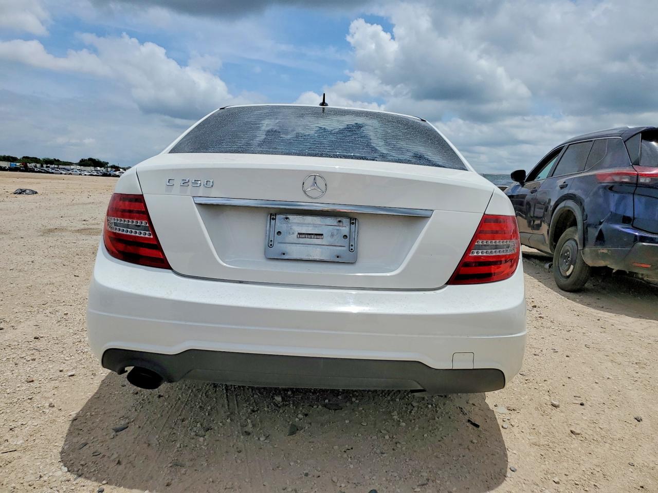 2014 MERCEDES-BENZ C C250