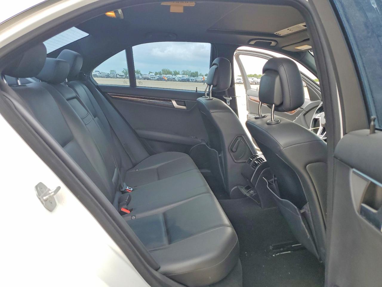 2014 MERCEDES-BENZ C C250
