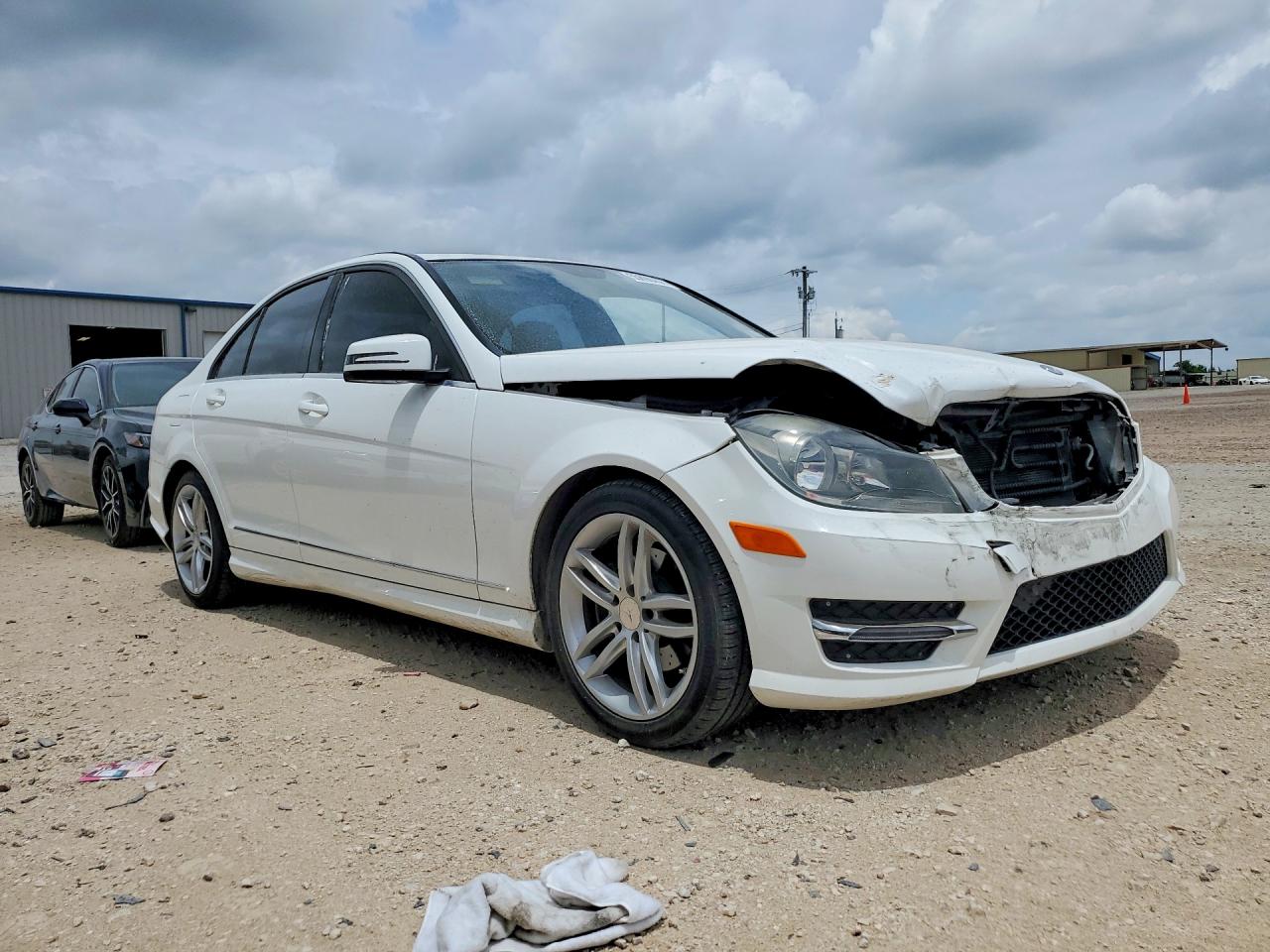 2014 MERCEDES-BENZ C C250