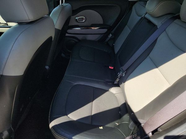 2016 KIA SOUL Exclaim