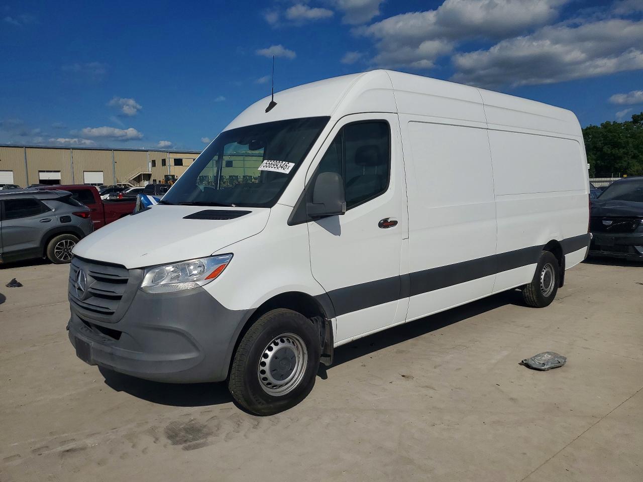 2021 MERCEDES-BENZ SPRINTER 907 (VS30)