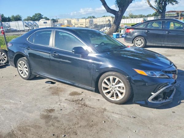 2024 TOYOTA CAMRY