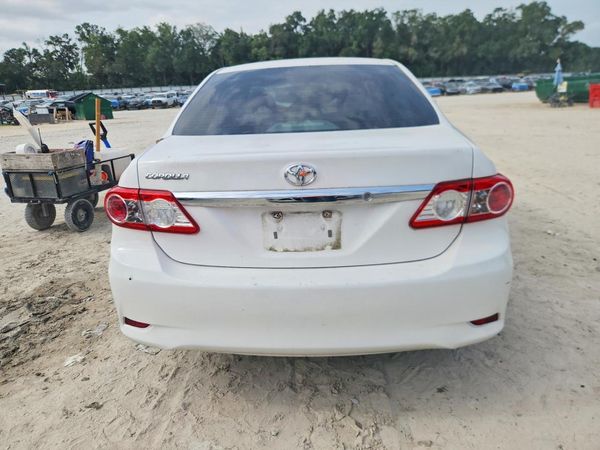 2013 TOYOTA COROLLA