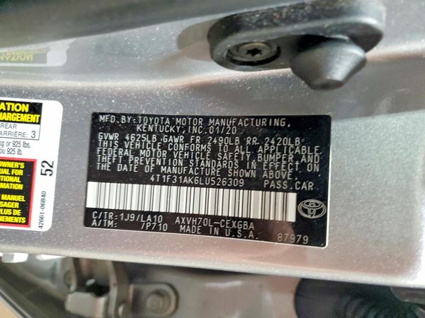 2020 TOYOTA CAMRY XLE