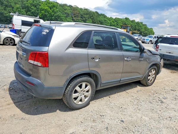 2013 KIA SORENTO