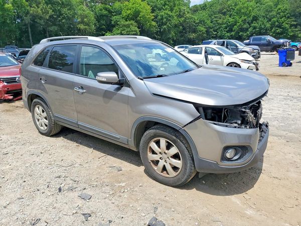 2013 KIA SORENTO