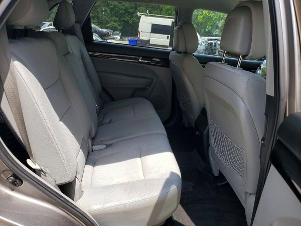 2013 KIA SORENTO