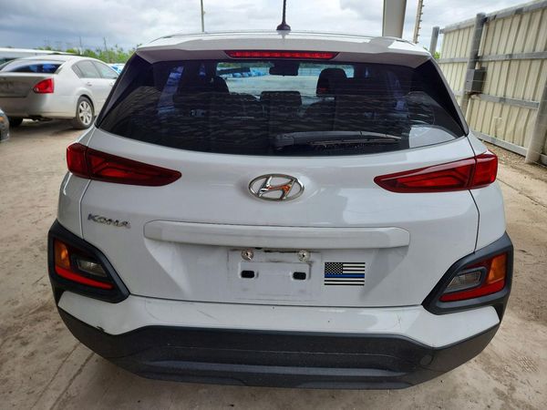 2021 HYUNDAI KONA SE
