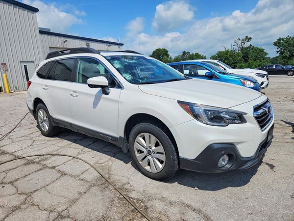 2018 SUBARU OUTBACK Premium+M/R