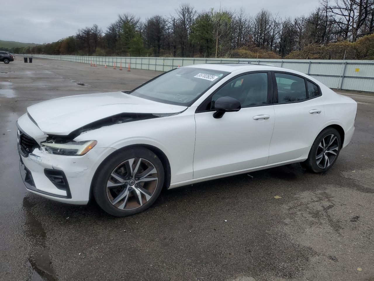 2021 VOLVO S60