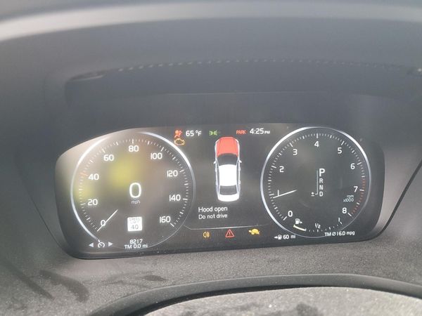 2021 VOLVO S60