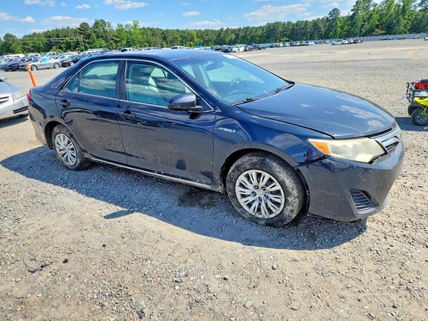 2013 TOYOTA CAMRY SOLA Hybrid — Passenger 3/4