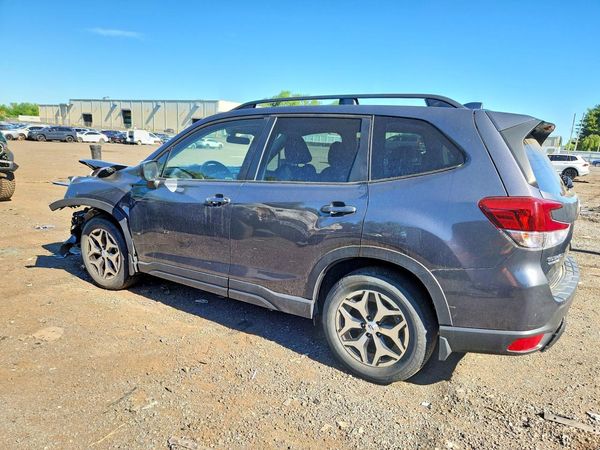 2021 SUBARU FORESTER