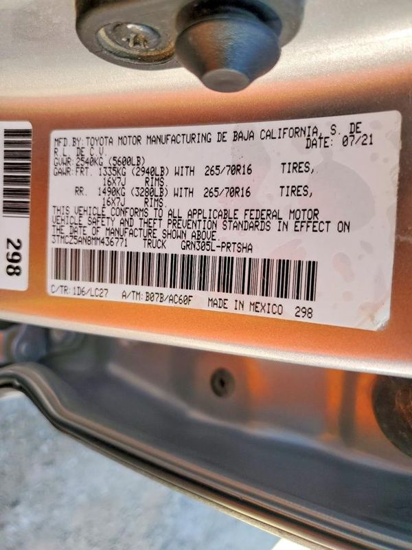 2021 TOYOTA TACOMA SR5 — VINS