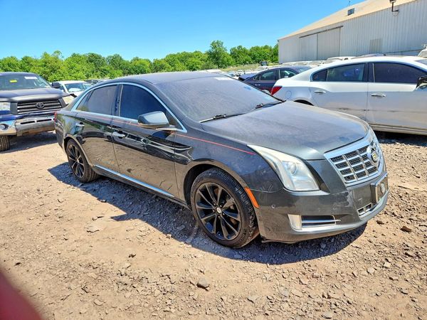 2014 CADILLAC XTS Luxury