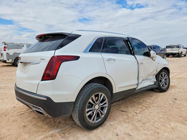 2021 CADILLAC XT5 Premium Luxury