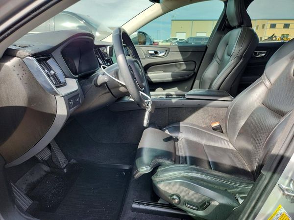 2021 VOLVO XC60 Inscription