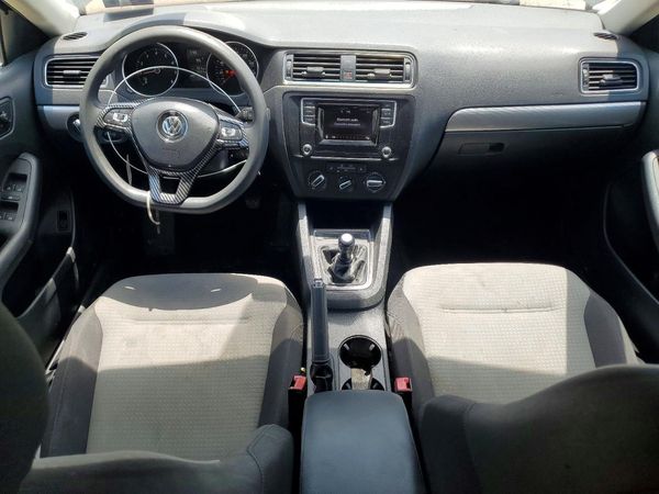 2017 VOLKSWAGEN JETTA