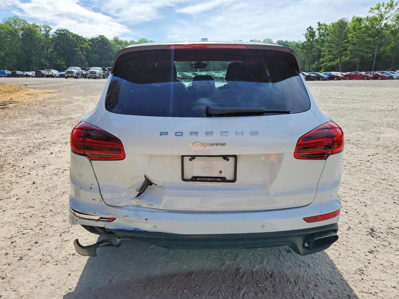 2016 PORSCHE CAYENNE