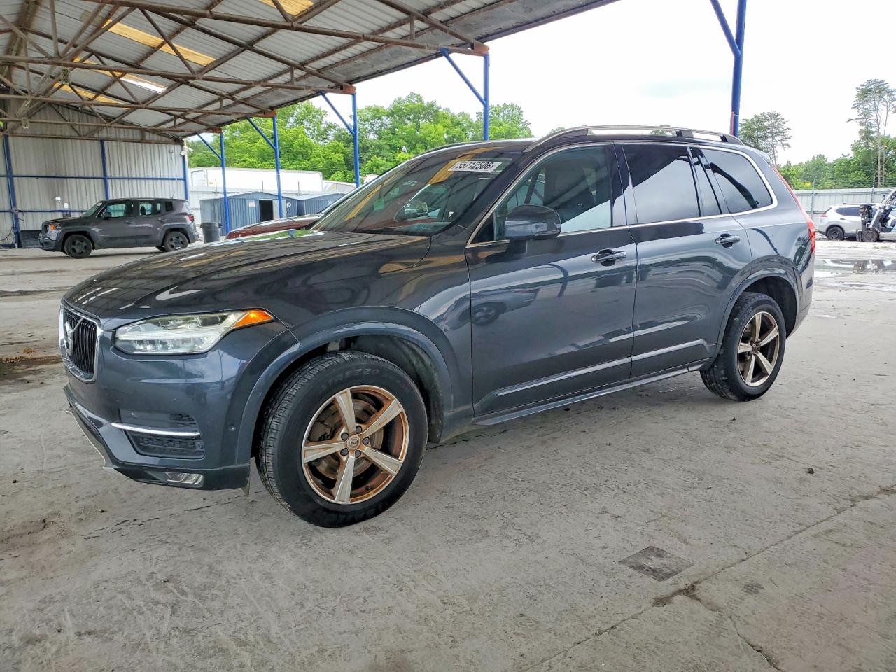 2017 VOLVO XC90 Momentum