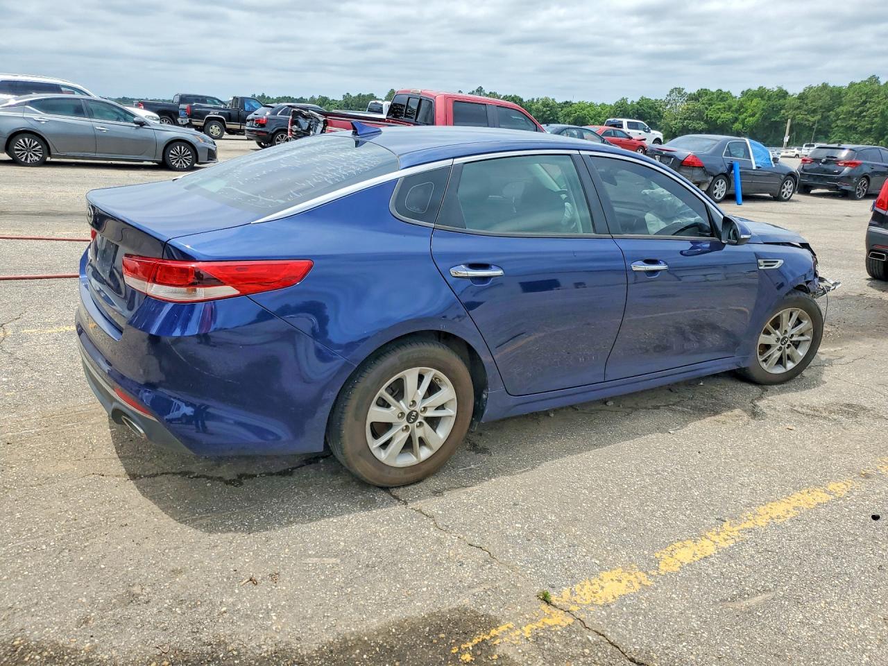 2018 KIA OPTIMA LX