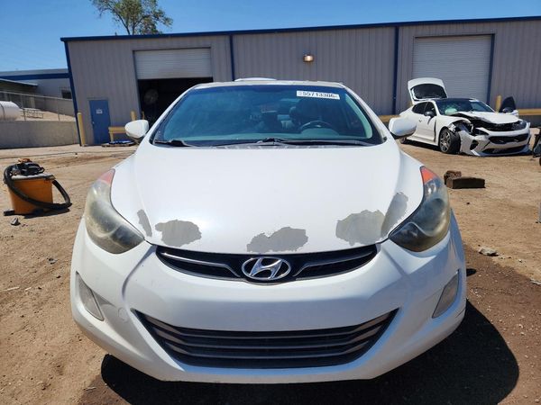 2013 HYUNDAI ELANTRA