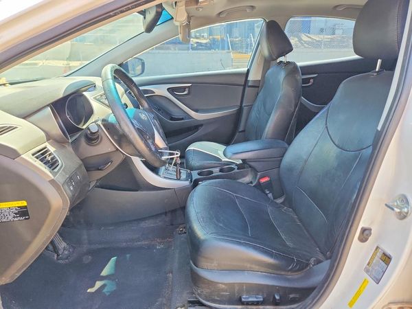 2013 HYUNDAI ELANTRA