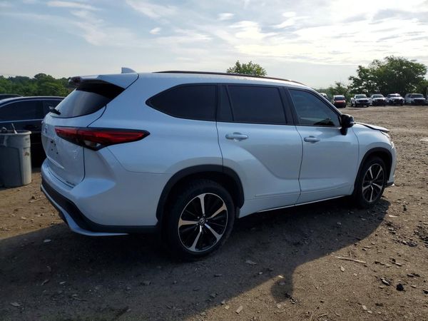 2022 TOYOTA HIGHLANDER