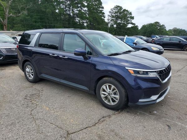2022 KIA CARNIVAL LX, LX Seat Package