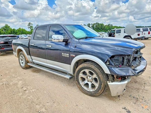 2014 RAM 1500 Laramie