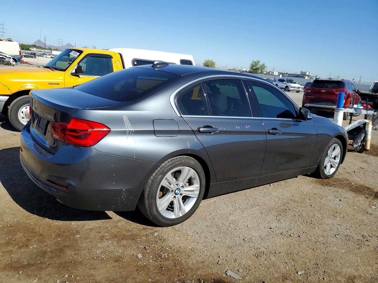 2017 BMW 330 SA