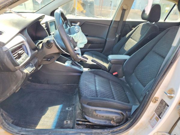2020 KIA RIO 5-DOOR LX, S