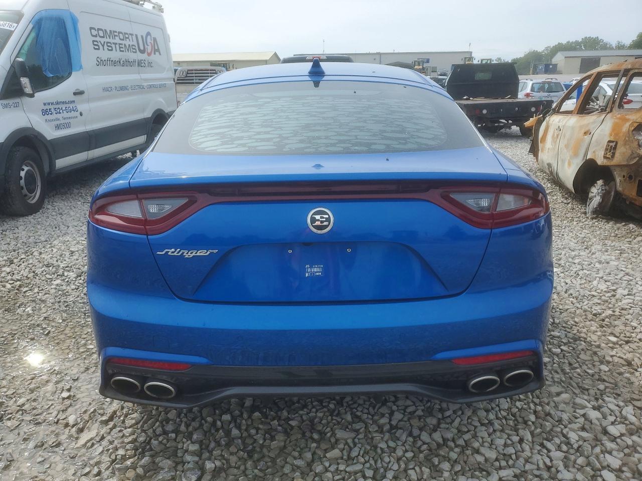 2019 KIA STINGER Premium