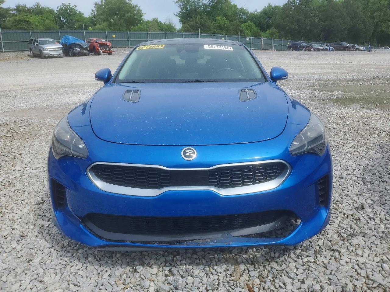 2019 KIA STINGER Premium