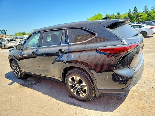 2021 TOYOTA HIGHLANDER