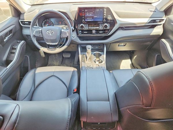 2021 TOYOTA HIGHLANDER