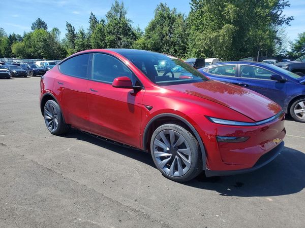 2026 TESLA MODEL Y