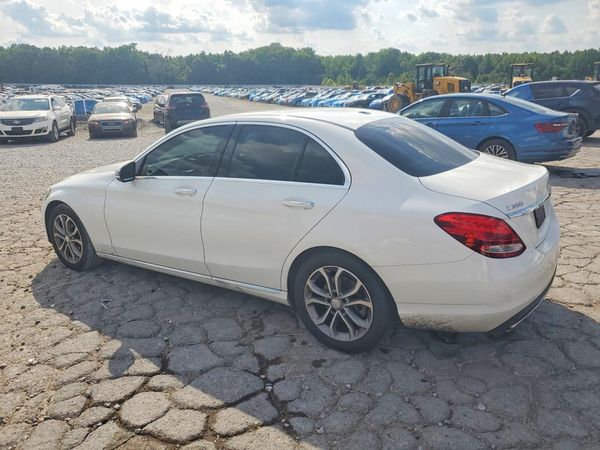 2016 MERCEDES-BENZ C C300