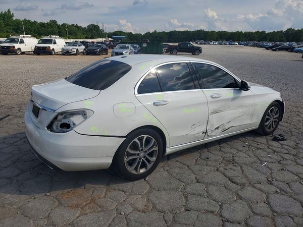 2016 MERCEDES-BENZ C C300