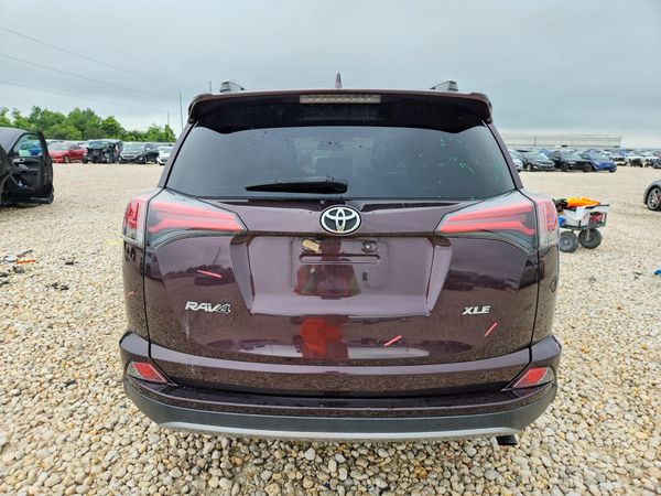 2018 TOYOTA RAV4 Adventure/XLE