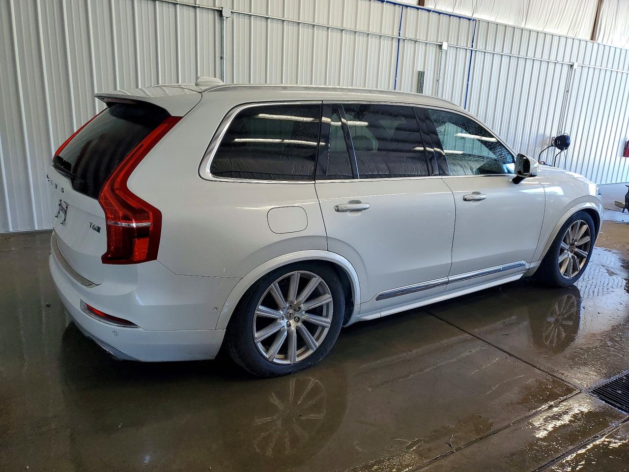 2017 VOLVO XC90 Inscription